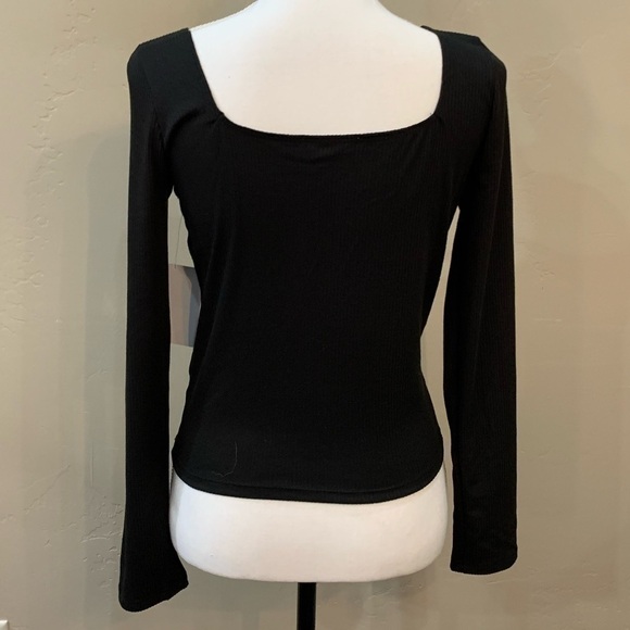 Nwt - Juniors Black top - Picture 5 of 5